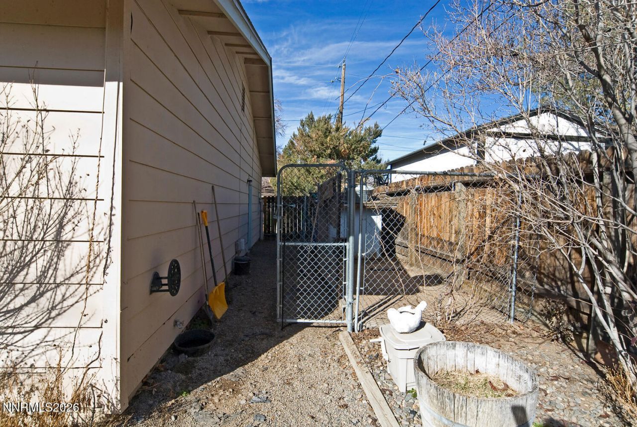 1611 Wildrose Drive, Minden, NV 89423 Photo