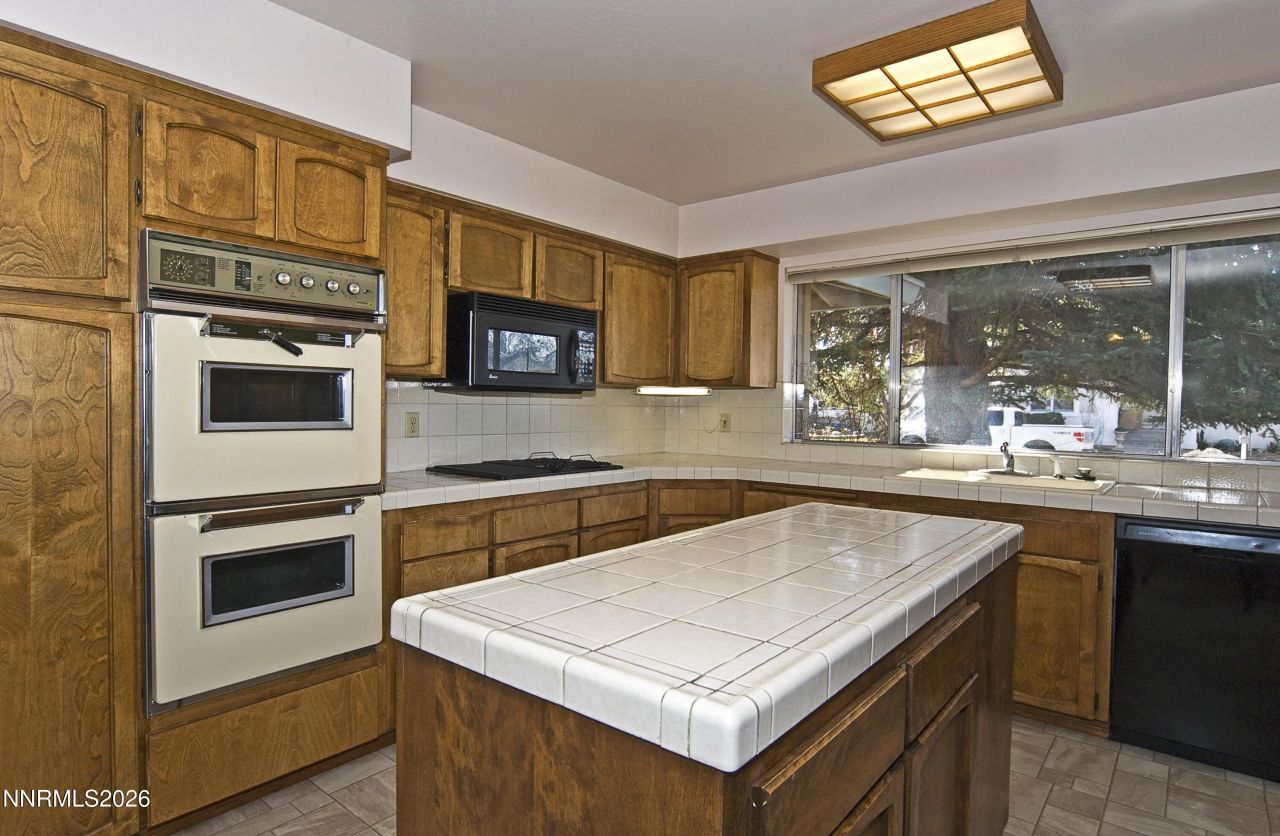 1611 Wildrose Drive, Minden, NV 89423 Photo