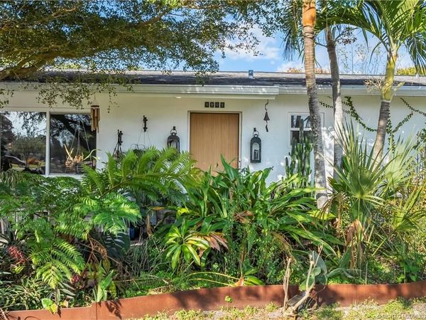 1092 SE Madison Avenue, Stuart, FL 34996