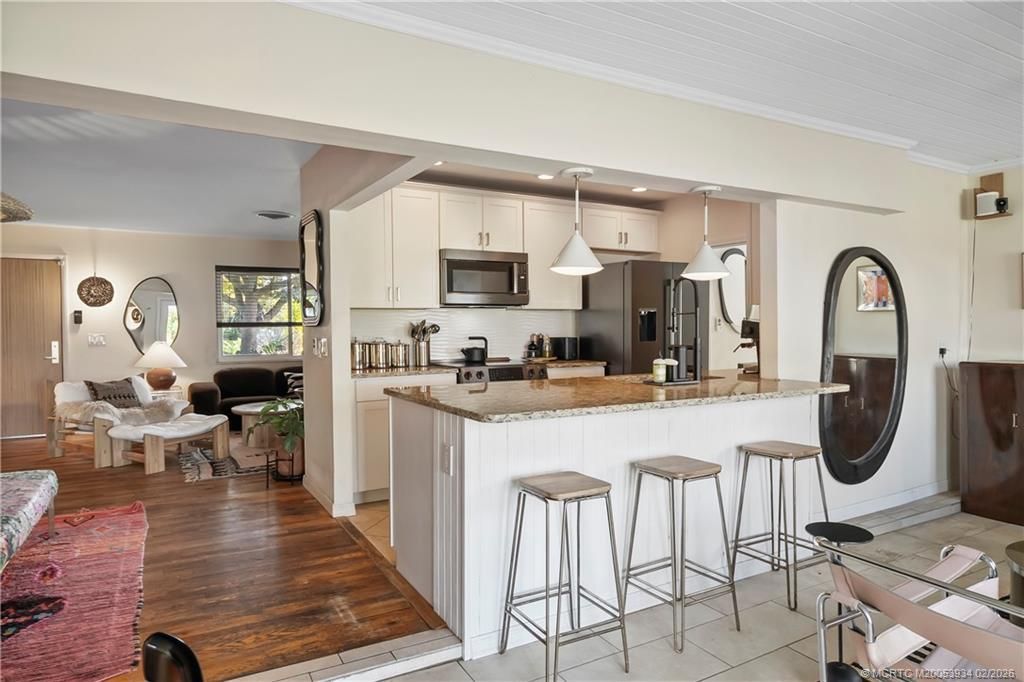 1092 SE Madison Avenue, Stuart, FL 34996 Photo