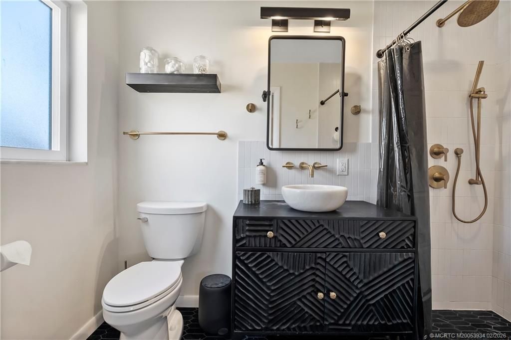 1092 SE Madison Avenue, Stuart, FL 34996 Photo