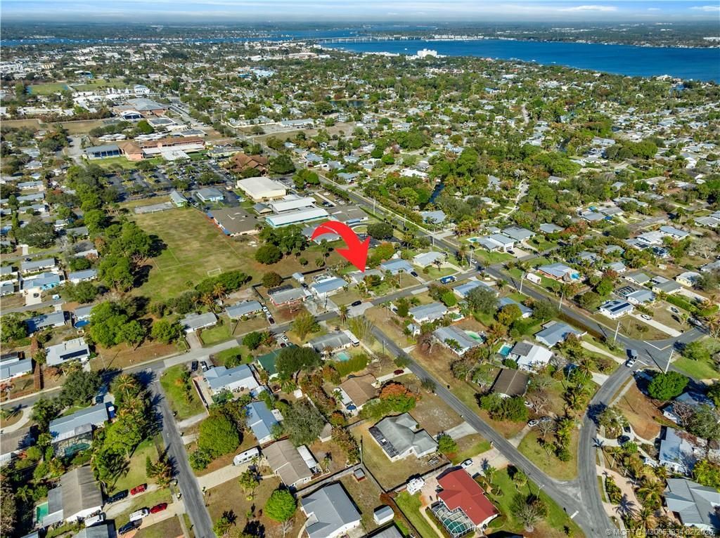 1092 SE Madison Avenue, Stuart, FL 34996 Photo