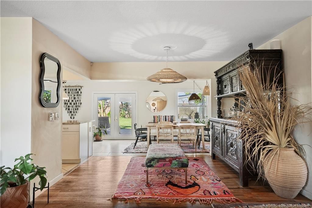 1092 SE Madison Avenue, Stuart, FL 34996 Photo