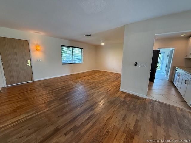 1092 SE Madison Avenue, Stuart, FL 34996 Photo