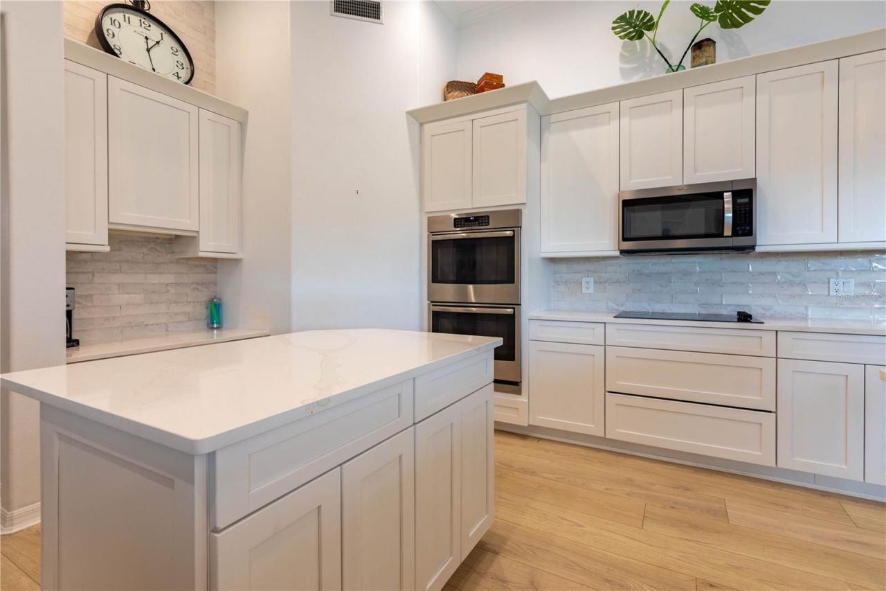 442 Tremingham Way, Venice, FL 34293 Photo