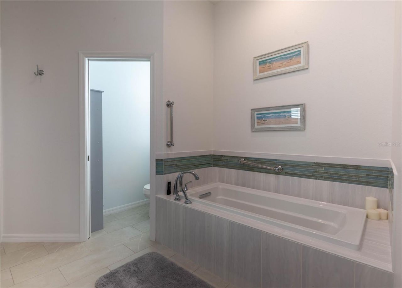 442 Tremingham Way, Venice, FL 34293 Photo