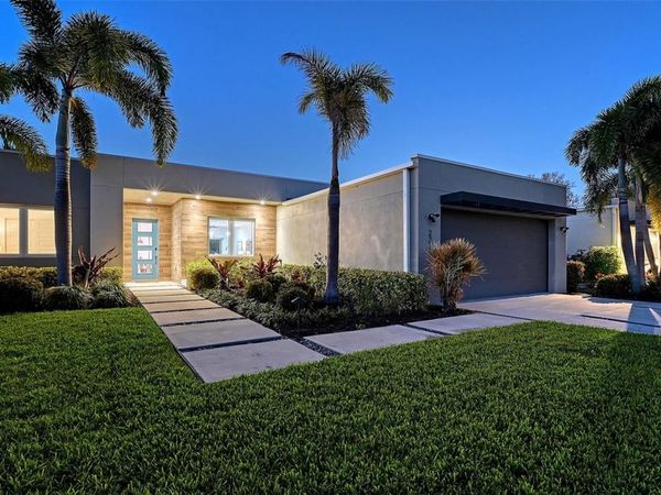 2215 DATURA STREET, SARASOTA, FL 34239