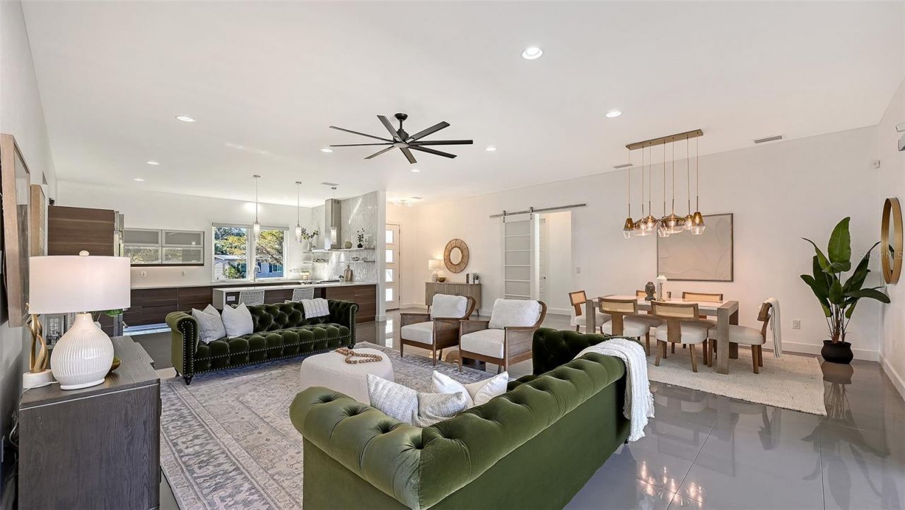 2215 Datura Street, Sarasota, FL 34239 Photo