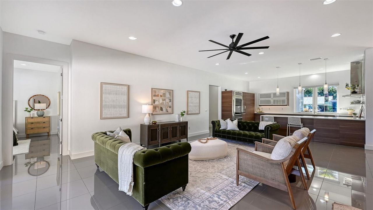 2215 Datura Street, Sarasota, FL 34239 Photo