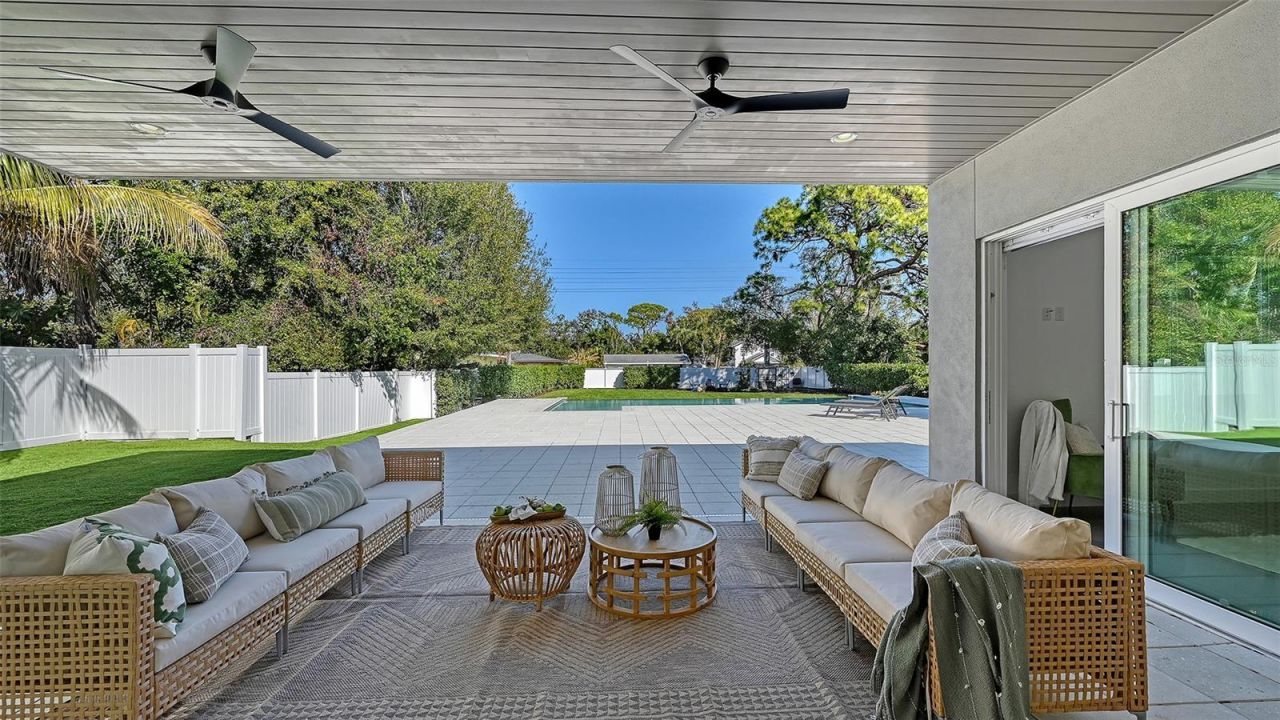 2215 Datura Street, Sarasota, FL 34239 Photo