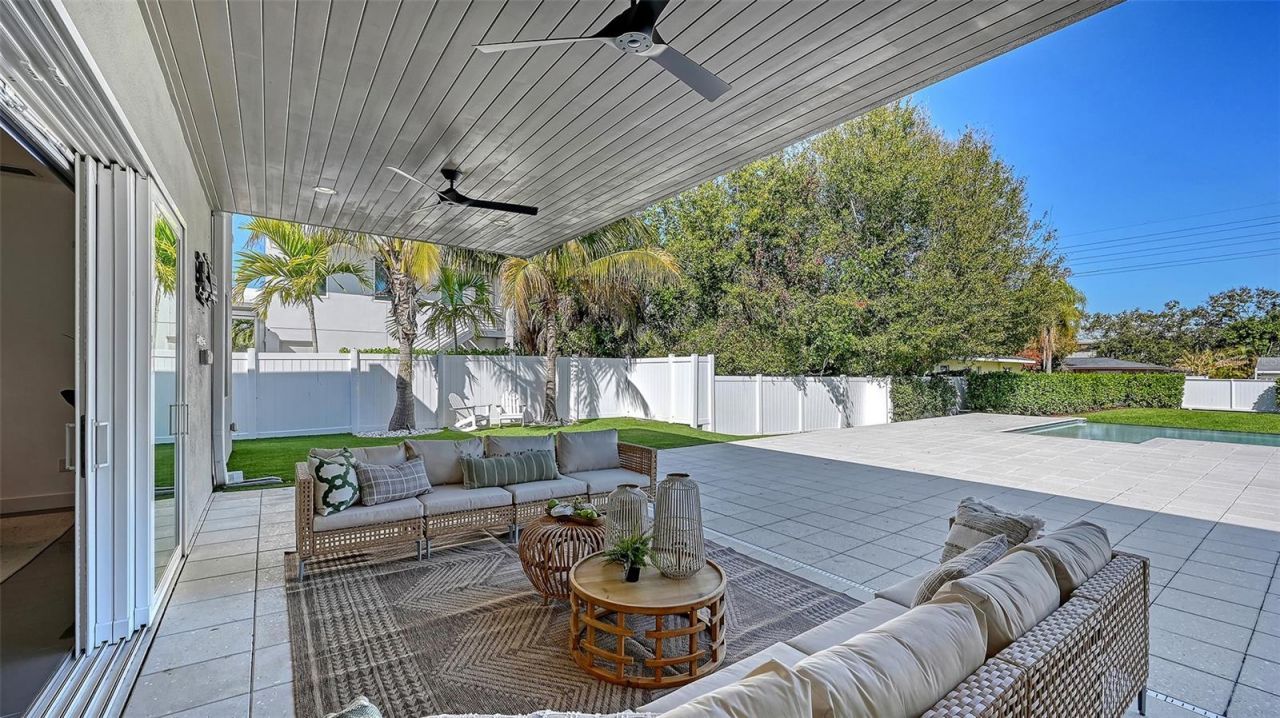 2215 Datura Street, Sarasota, FL 34239 Photo