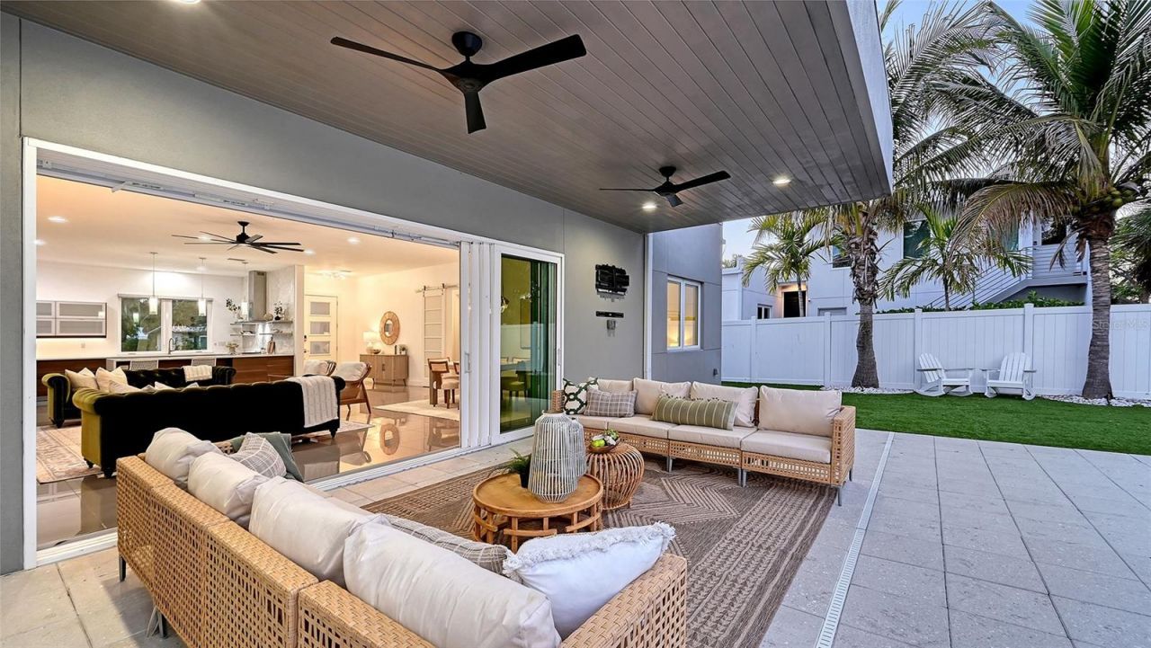 2215 Datura Street, Sarasota, FL 34239 Photo