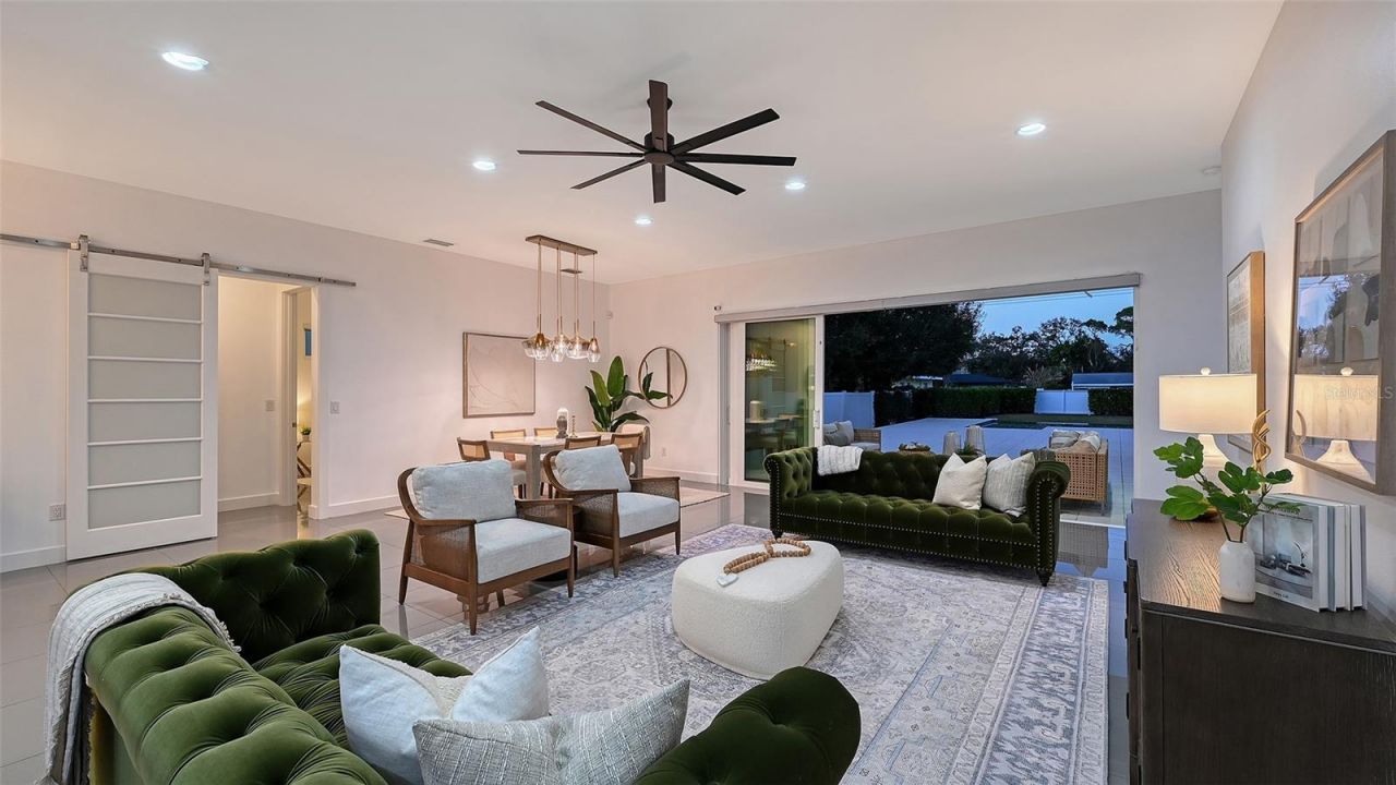 2215 Datura Street, Sarasota, FL 34239 Photo