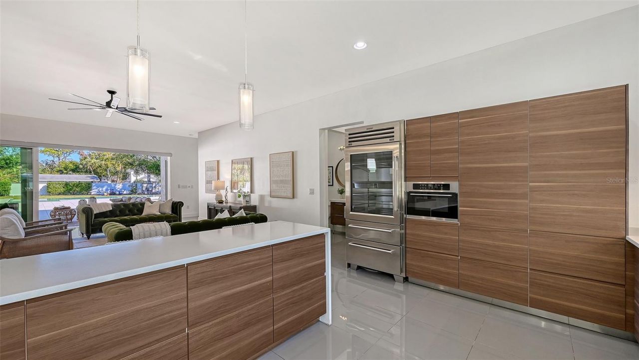 2215 Datura Street, Sarasota, FL 34239 Photo