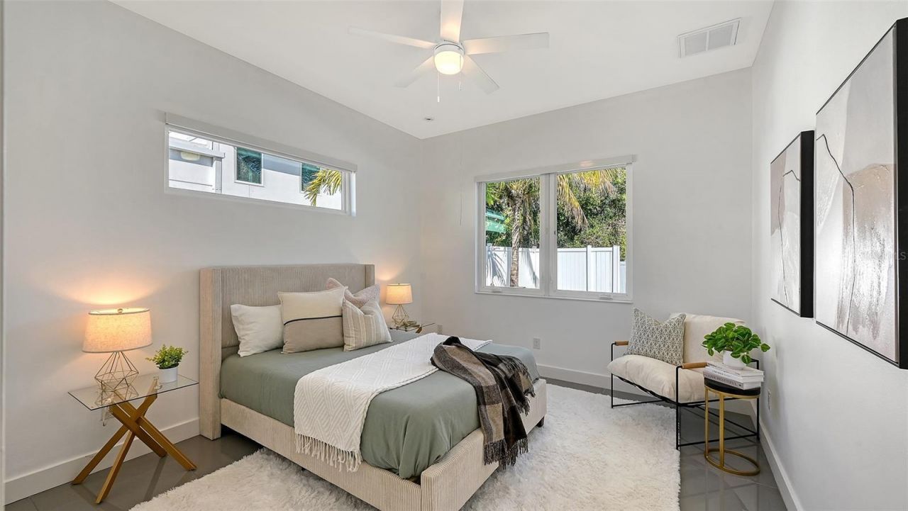 2215 Datura Street, Sarasota, FL 34239 Photo