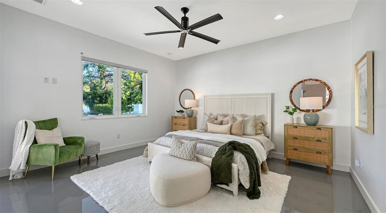 2215 Datura Street, Sarasota, FL 34239 Photo