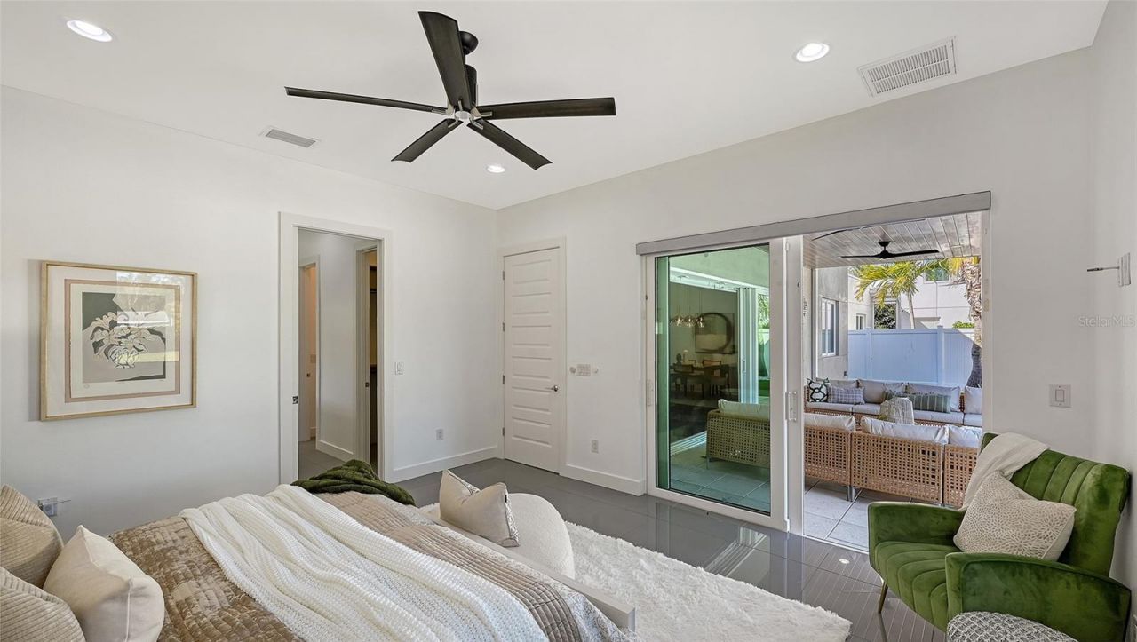 2215 Datura Street, Sarasota, FL 34239 Photo