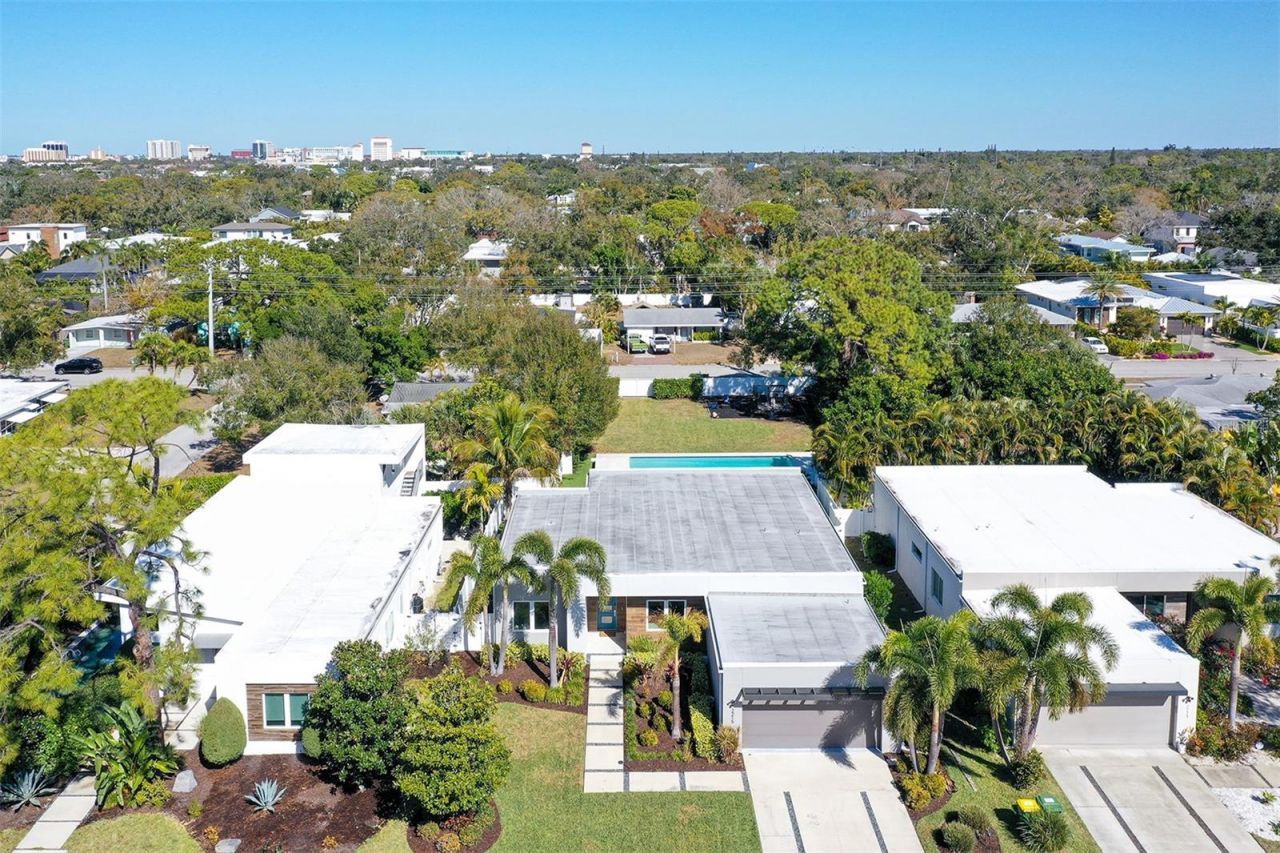 2215 Datura Street, Sarasota, FL 34239 Photo