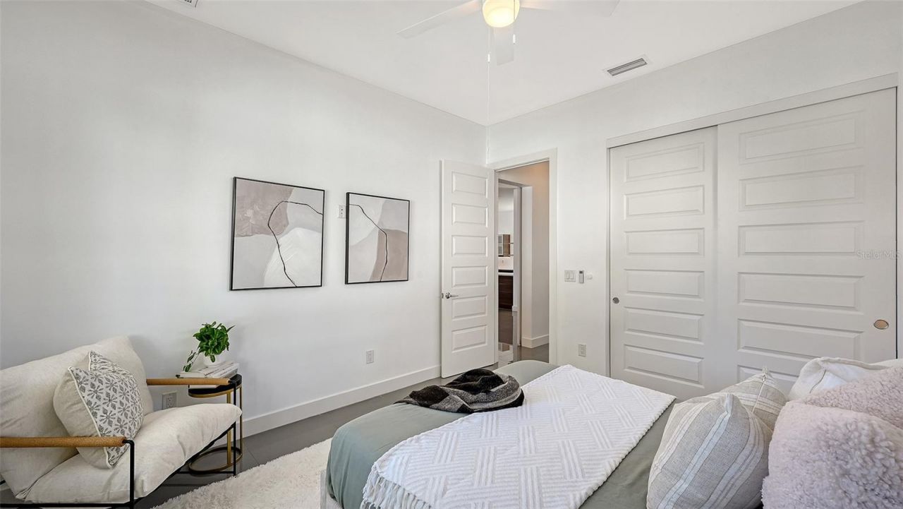 2215 Datura Street, Sarasota, FL 34239 Photo