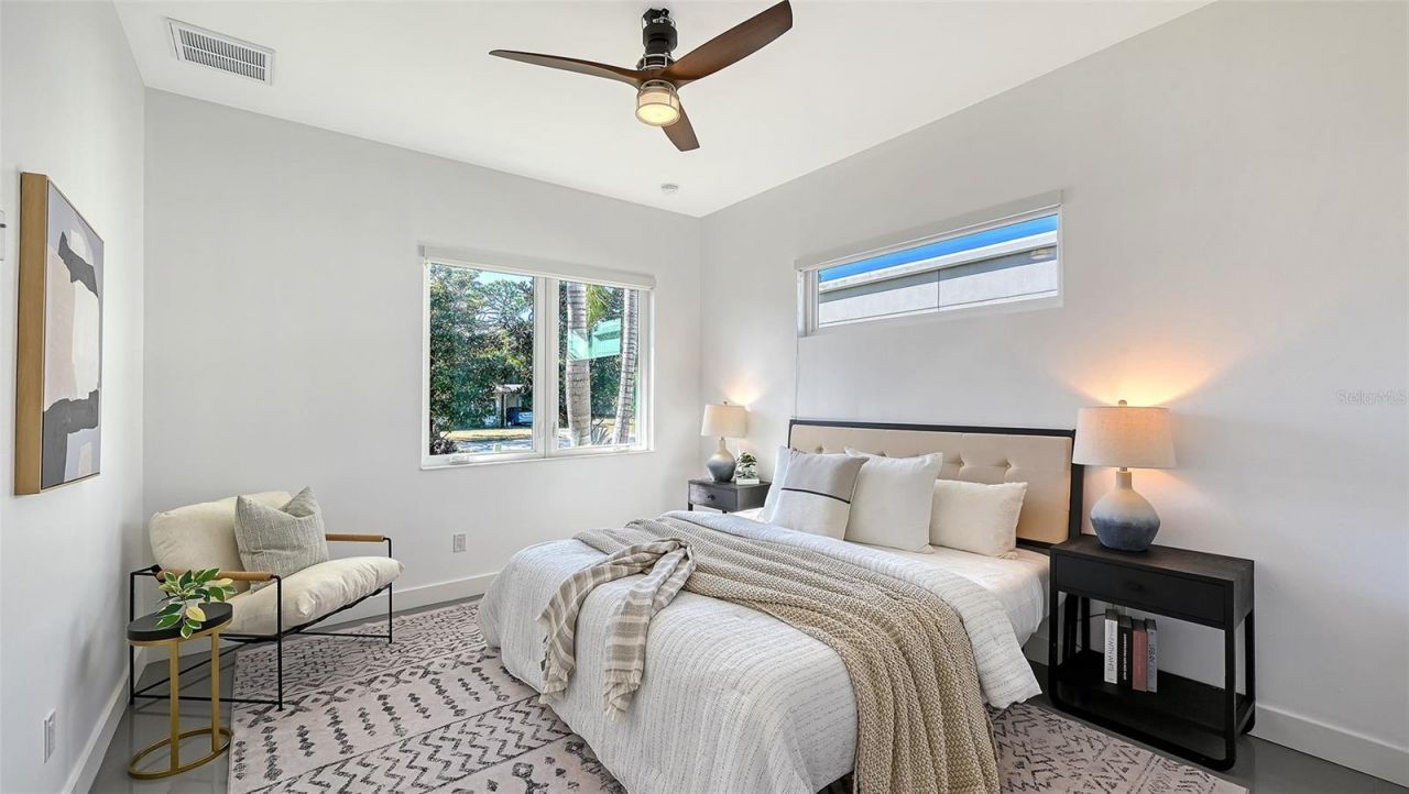 2215 Datura Street, Sarasota, FL 34239 Photo