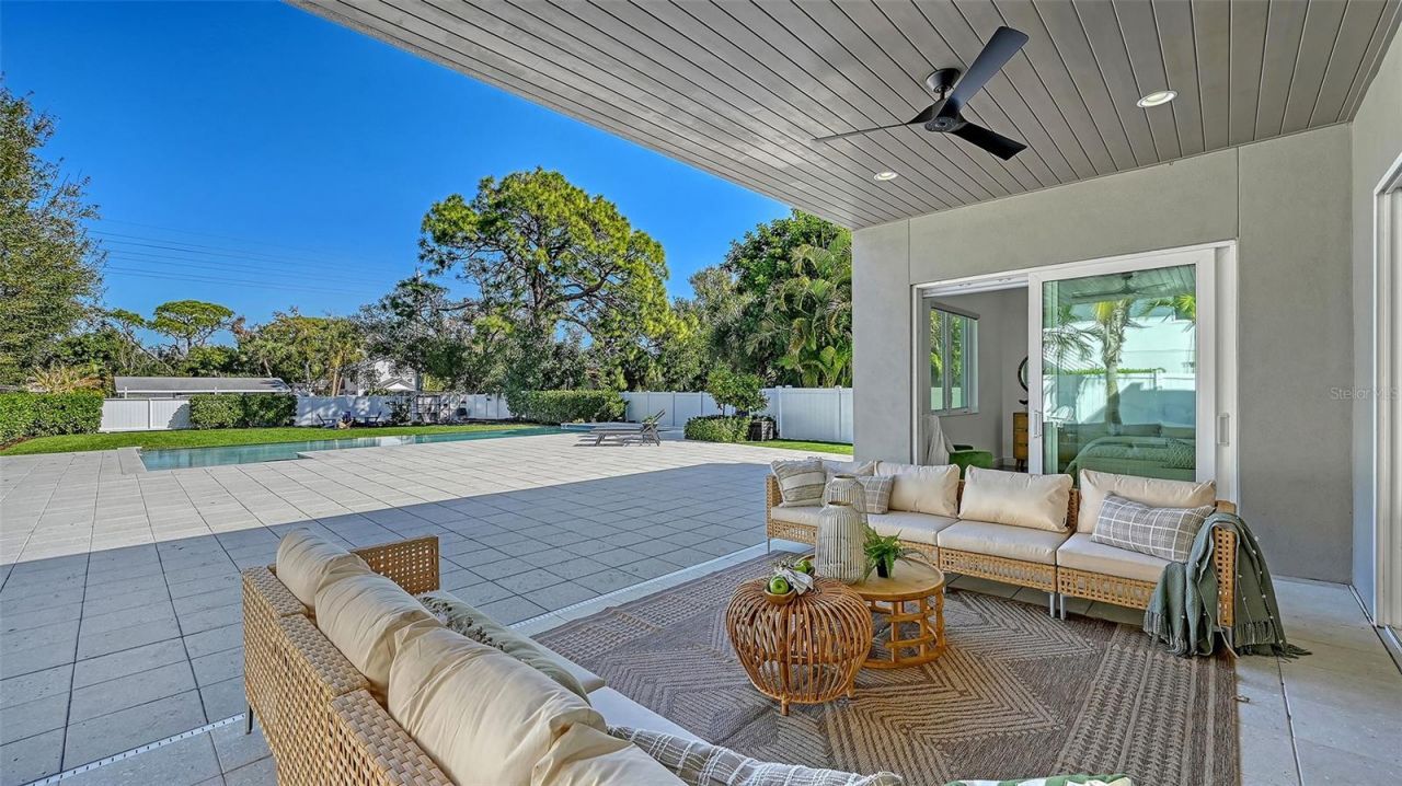 2215 Datura Street, Sarasota, FL 34239 Photo