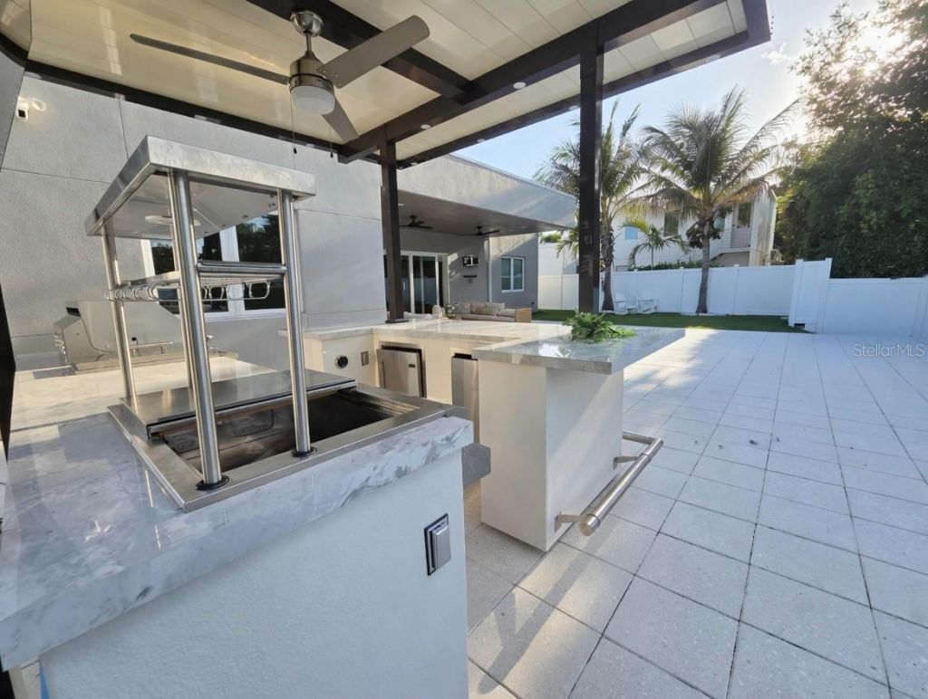 2215 Datura Street, Sarasota, FL 34239 Photo