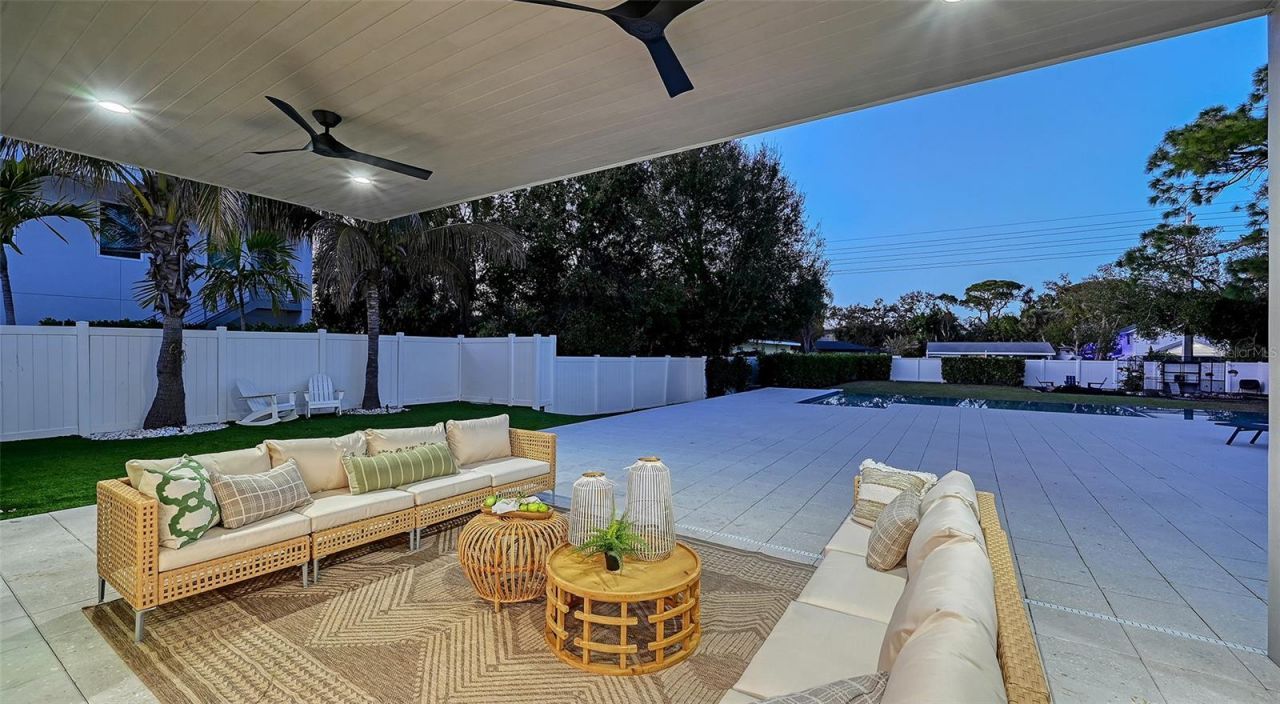 2215 Datura Street, Sarasota, FL 34239 Photo