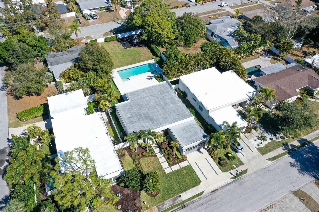 2215 Datura Street, Sarasota, FL 34239 Photo