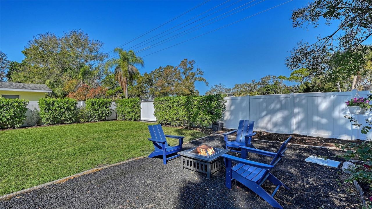 2215 Datura Street, Sarasota, FL 34239 Photo