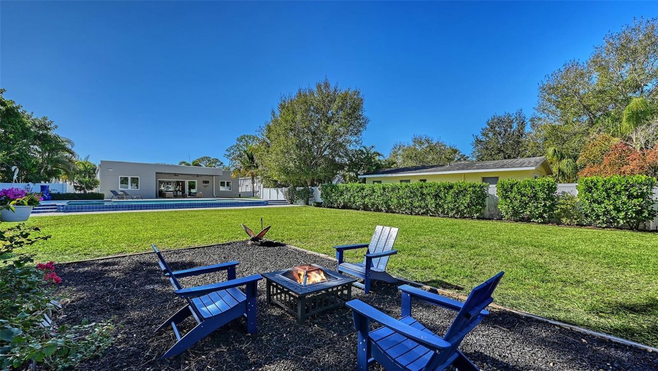 2215 Datura Street, Sarasota, FL 34239 Photo
