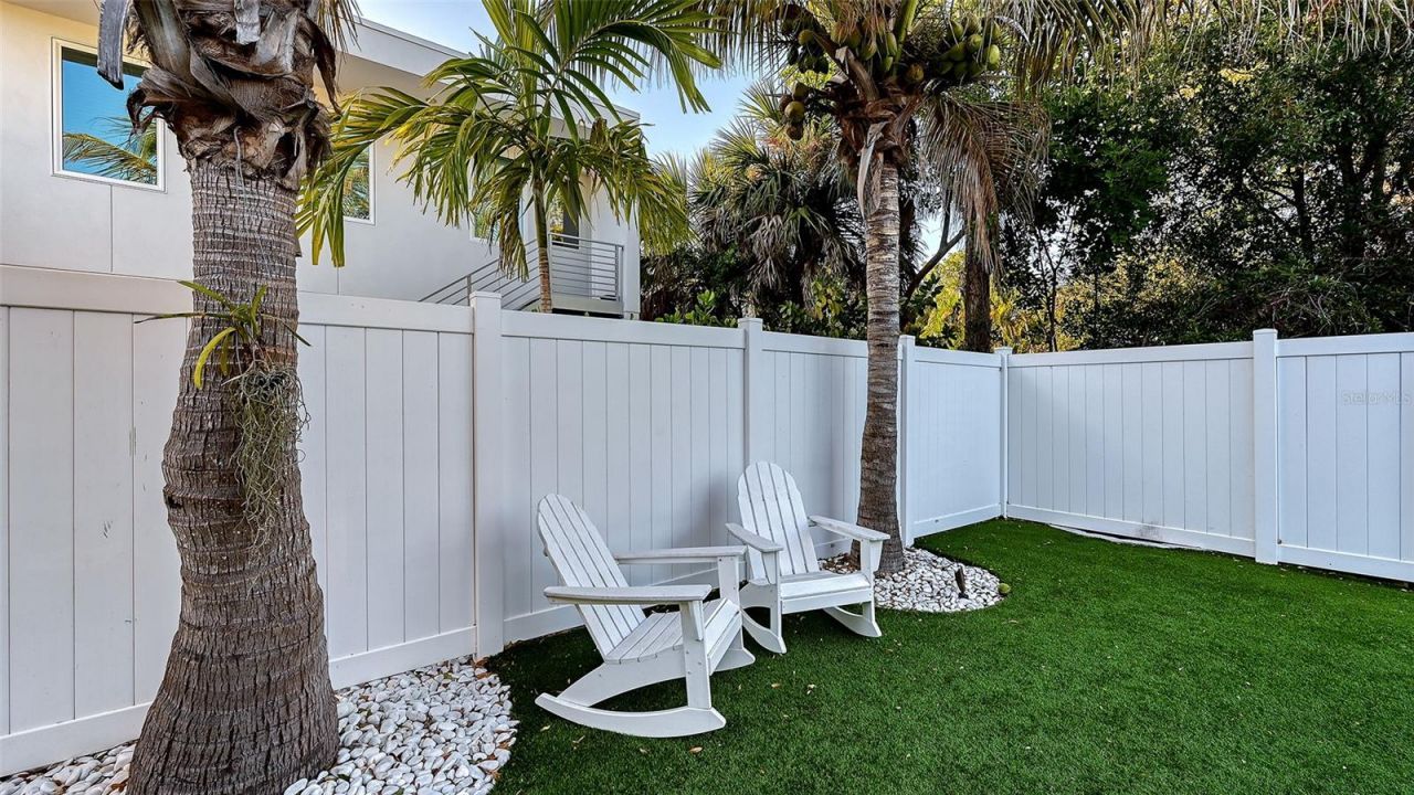 2215 Datura Street, Sarasota, FL 34239 Photo