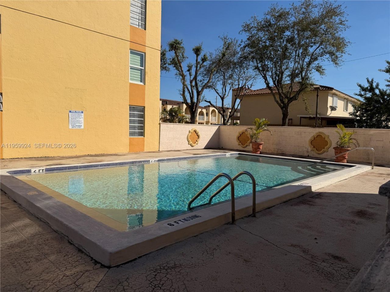 575 W 69th St , Unit 205, Hialeah, FL 33014 Photo