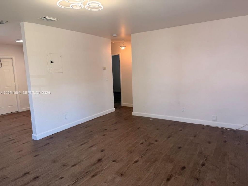 3021 NW 17th St, Fort Lauderdale, FL 33311 Photo