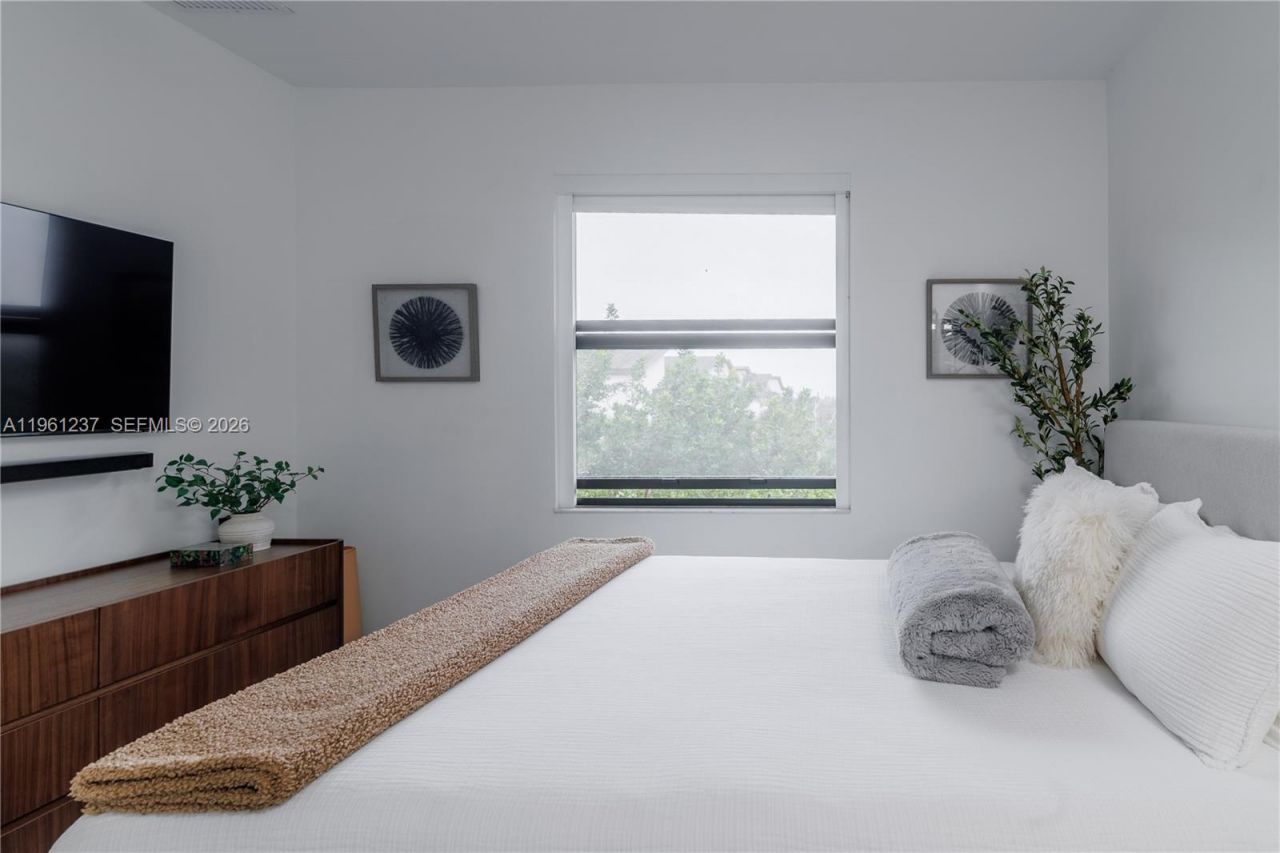 7831 NW 104th Ave , Unit 32, Doral, FL 33178 Photo