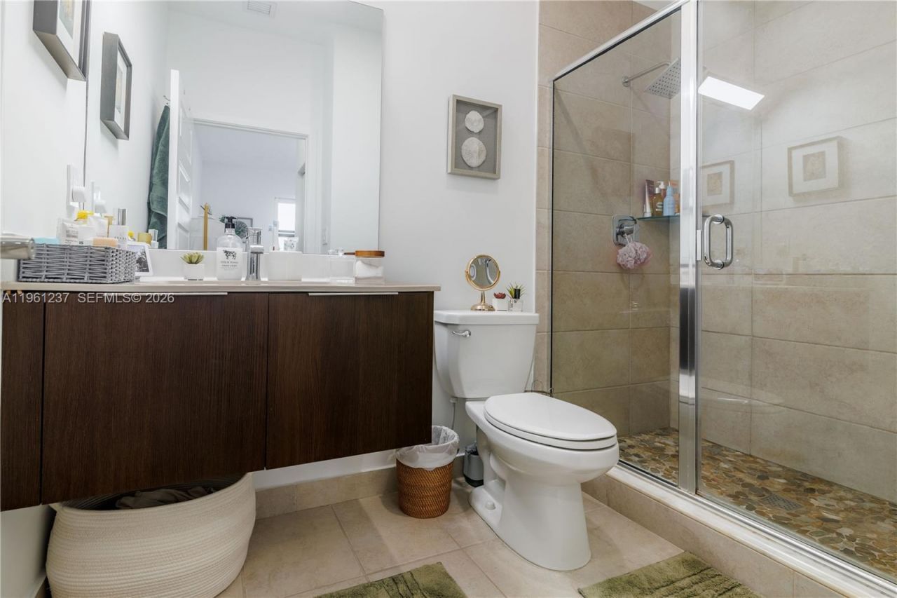 7831 NW 104th Ave , Unit 32, Doral, FL 33178 Photo