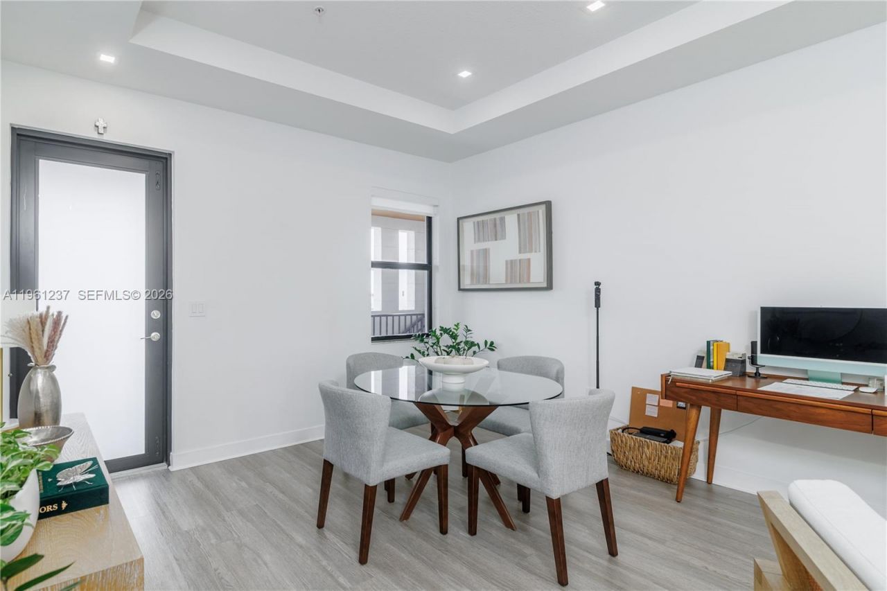 7831 NW 104th Ave , Unit 32, Doral, FL 33178 Photo