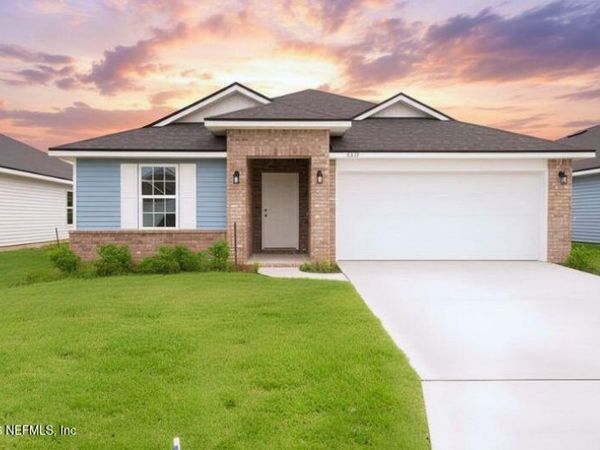 8357 HELMSLEY Boulevard, Jacksonville, FL 32219