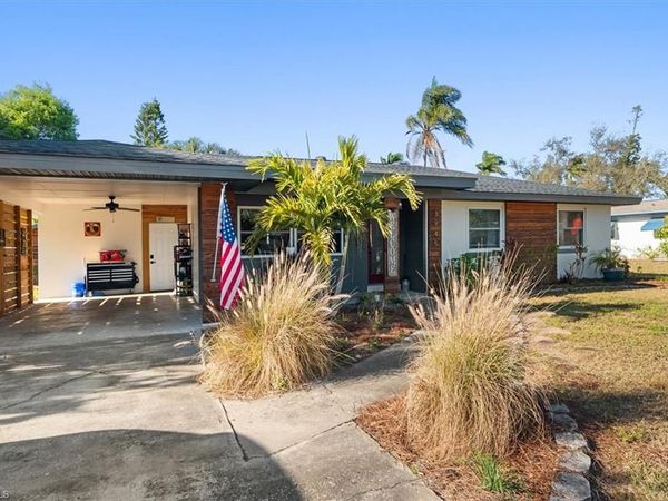 3945 Edgewood AVE, FORT MYERS, FL 33916