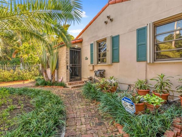 2550 Trapp Ave, Coconut Grove, FL 33133