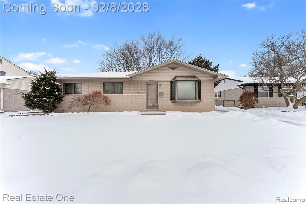 25556 Rusty Street, Taylor, MI 48180 Main Photo