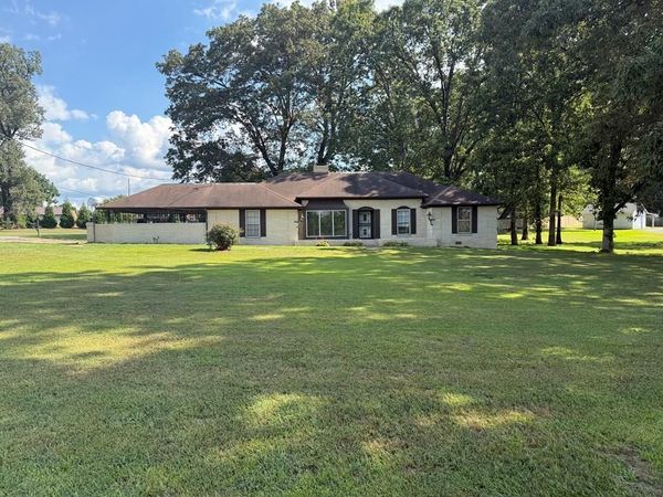 1114 Paris Pike, Mckenzie, TN 38201