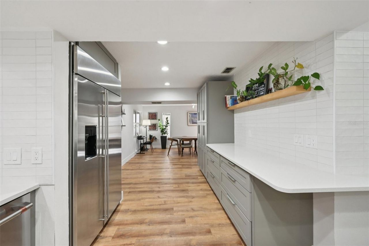 6704 Arbor Oaks Drive, Bradenton, FL 34209 Photo