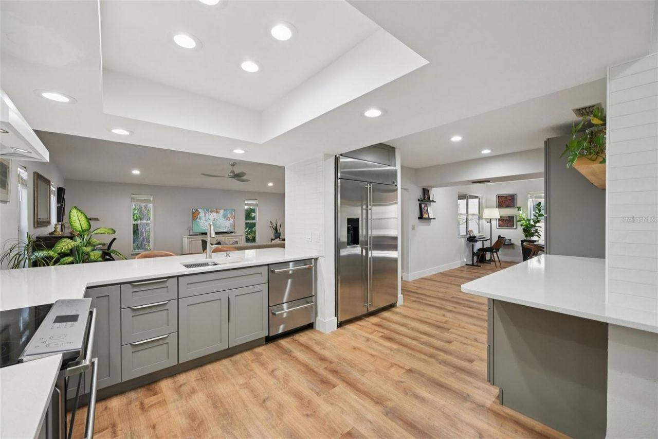 6704 Arbor Oaks Drive, Bradenton, FL 34209 Photo