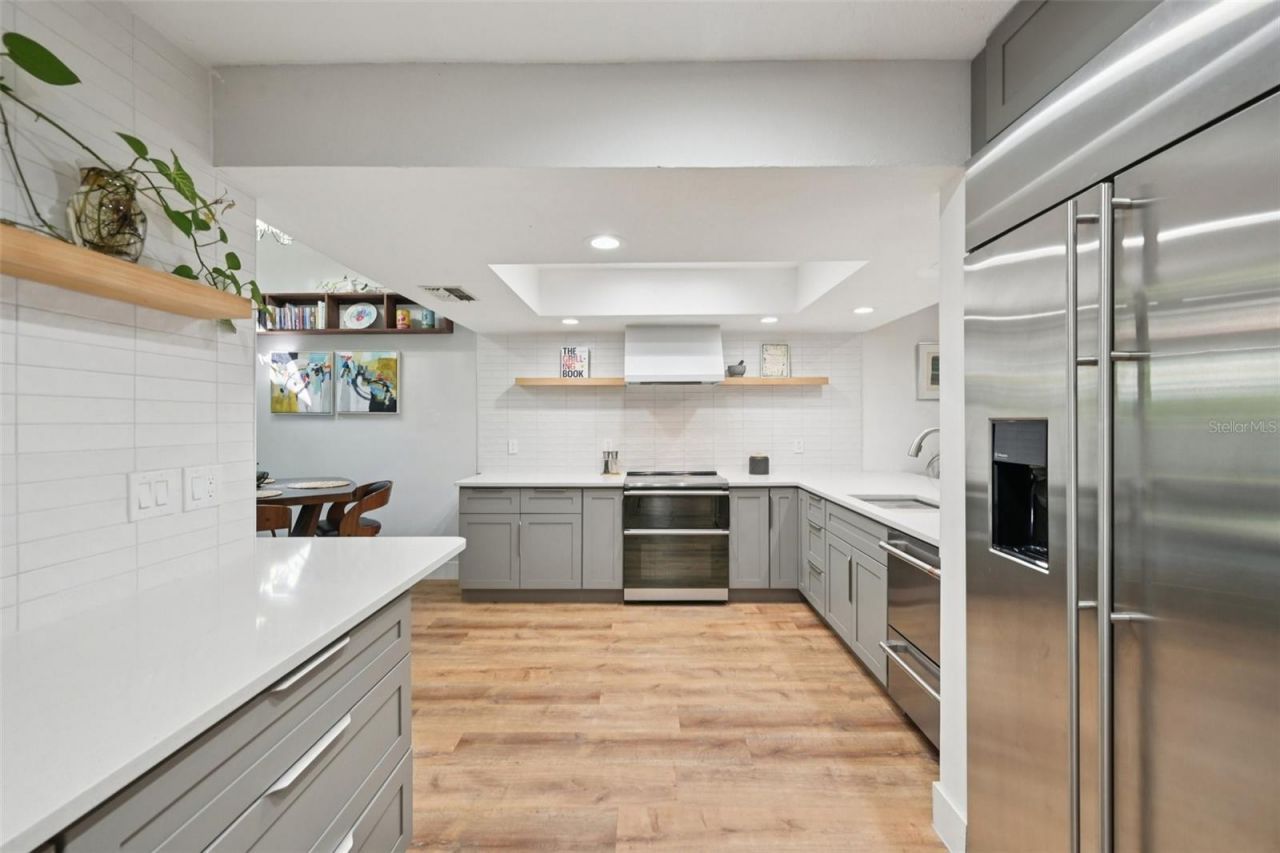 6704 Arbor Oaks Drive, Bradenton, FL 34209 Photo