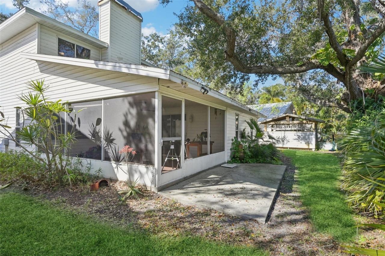 6704 Arbor Oaks Drive, Bradenton, FL 34209 Photo