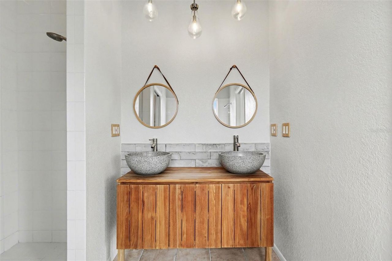 580 Russell Street, Longboat Key, FL 34228 Photo