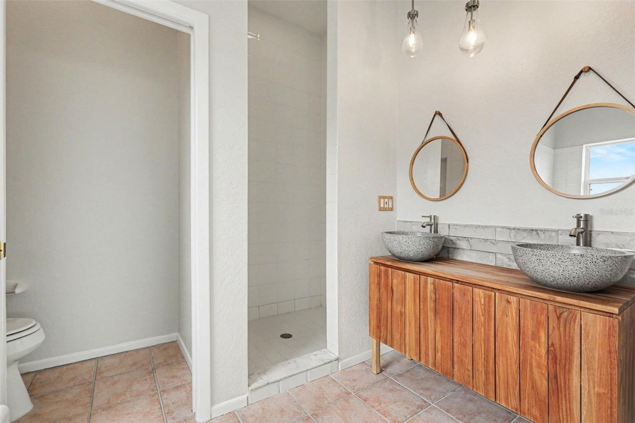 580 Russell Street, Longboat Key, FL 34228 Photo