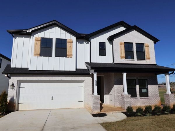 2561 Peaceful Valley Drive , Columbia, TN 38401