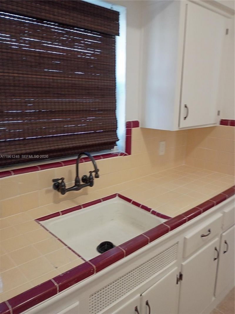 235 83rd St, Unit 3, Miami Beach, FL 33141 Photo