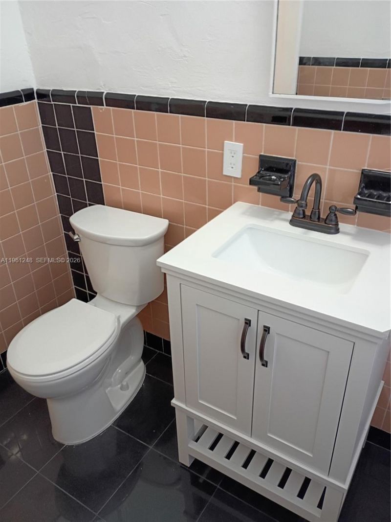 235 83rd St, Unit 3, Miami Beach, FL 33141 Photo